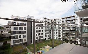 Easy & Comfortable, With Balcony, Very Close To The Center